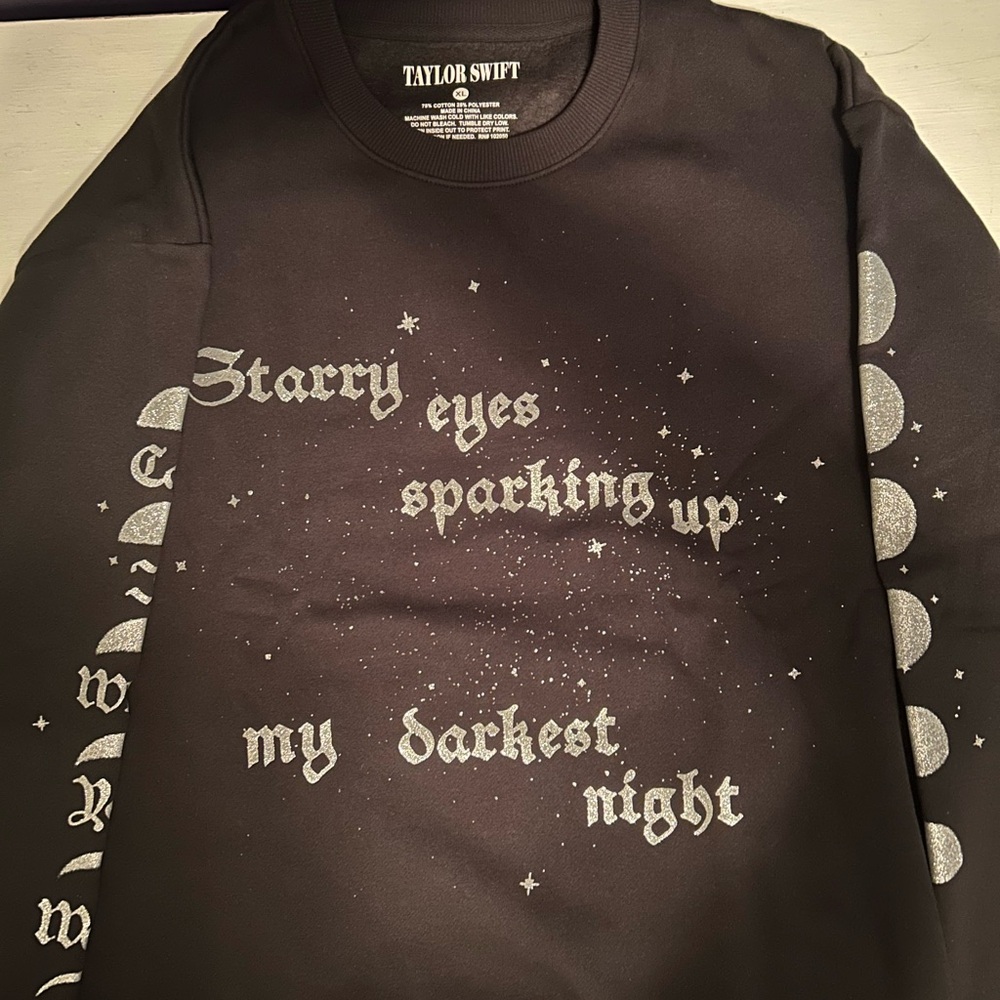 Taylor Swift Black Graphic Sweatshirt